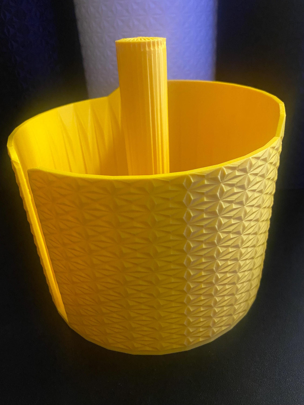 Paper towel holder